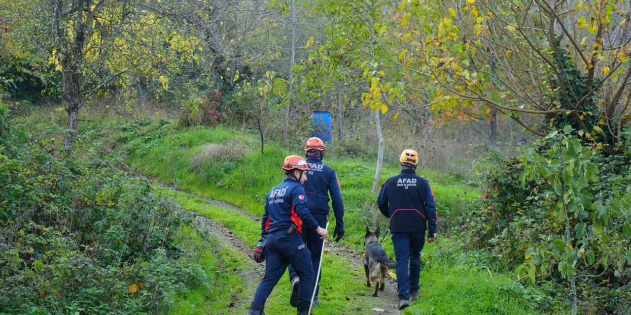 Çocuğuyla birlikte kaybolan kadının annesi: "Kızım beni duyuyorsan evine dön"