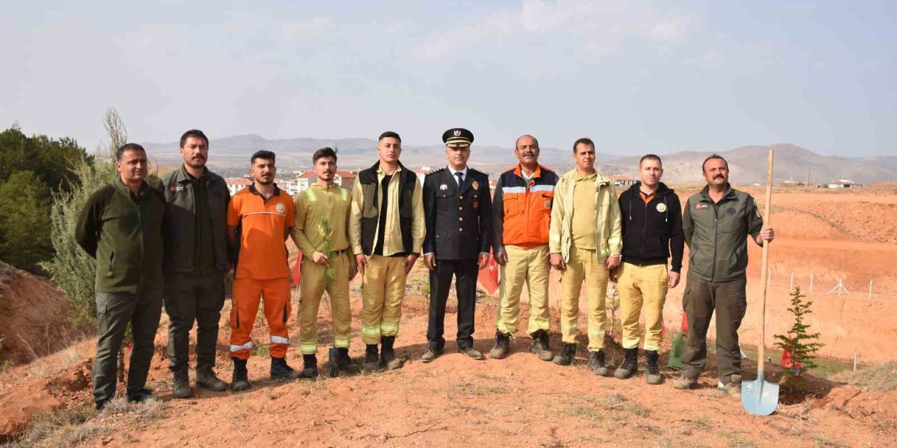 Kırşehir’de şehitler anısına 500 fidan toprakla buluştu