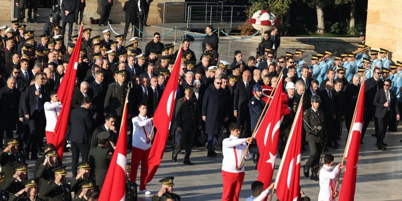 Anıtkabir’de 10 Kasım töreni düzenlendi