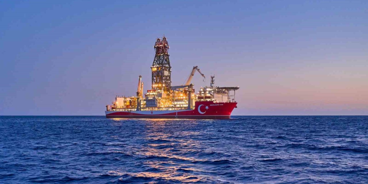 Abdülhamid Han Sondaj Gemisi Karadeniz görevinde 1 yılı tamamladı