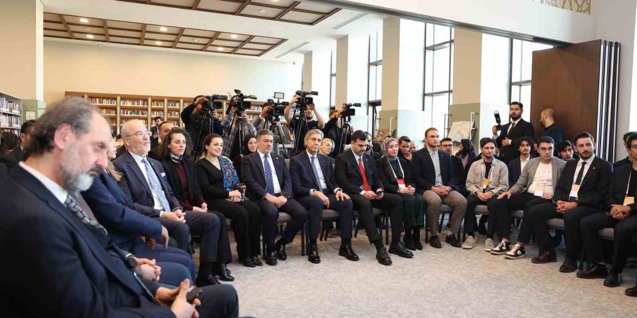 AK Parti Sözcüsü Çelik: "Siyasi partilerin bir kısmı sadece ideoloji odaklı siyasi cemaatlere dönüşüyor"