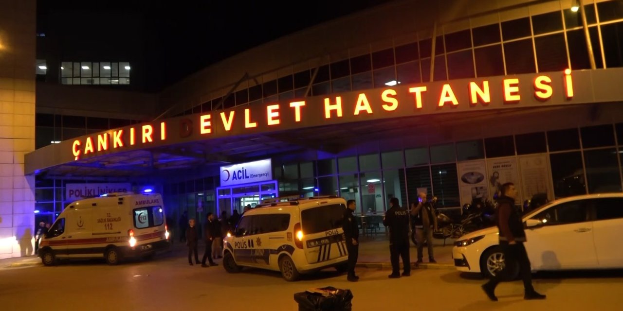 Otomobil belediyeye ait kamyona arkadan çarptı: 1’i bebek 3 yaralı