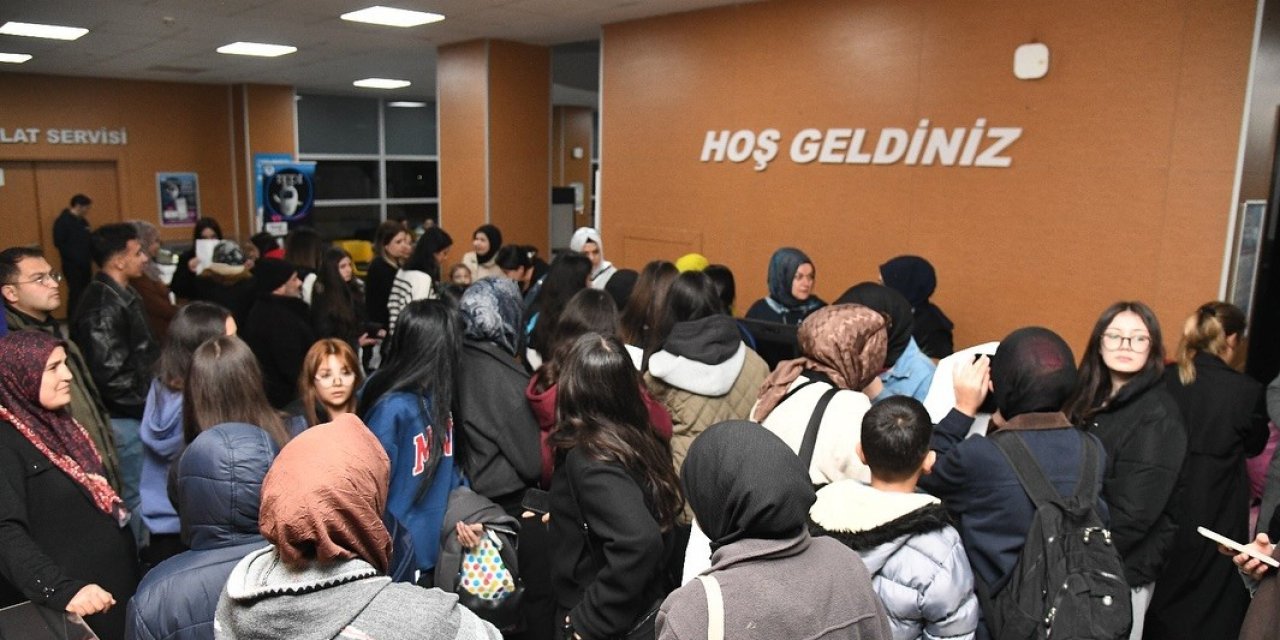 Pursaklar’da Gençlik Kampı’na katılan yeni kafile yola çıktı