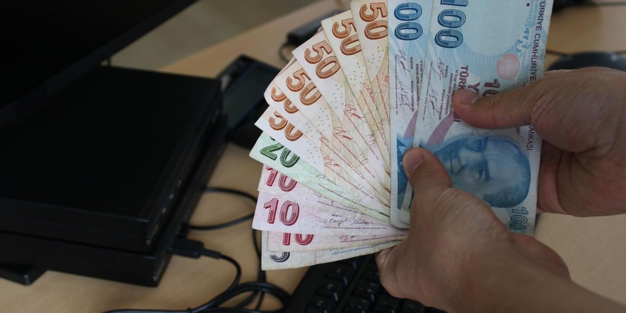 Kamu borçlarına yüzde 3,7 zam!