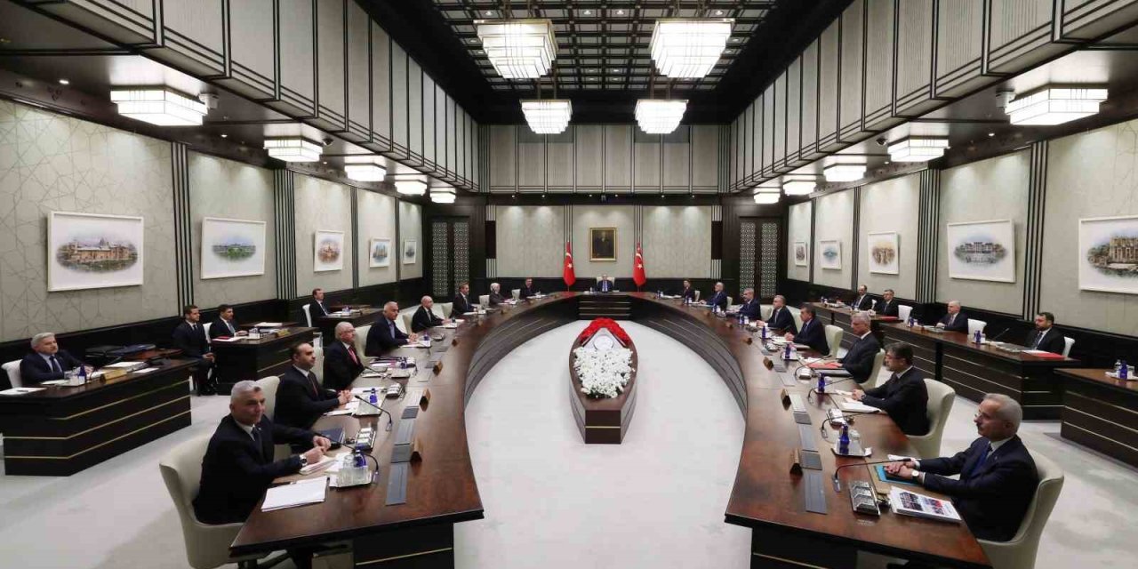 Cumhurbaşkanlığı Kabinesi, Cumhurbaşkanı Recep Tayyip Erdoğan başkanlığında Beştepe’de toplandı.