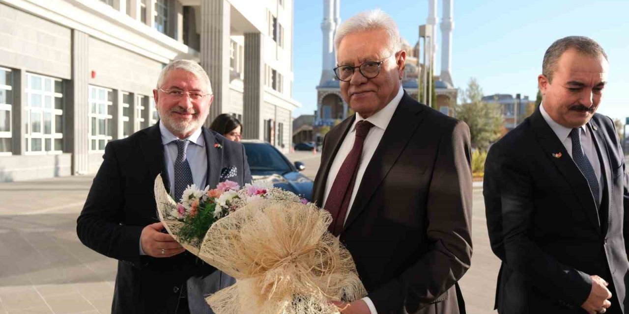 Pakistan Büyükelçisi Junaid: "Gerçek dost zor zamanda da iyi zamanda da belli oluyor"