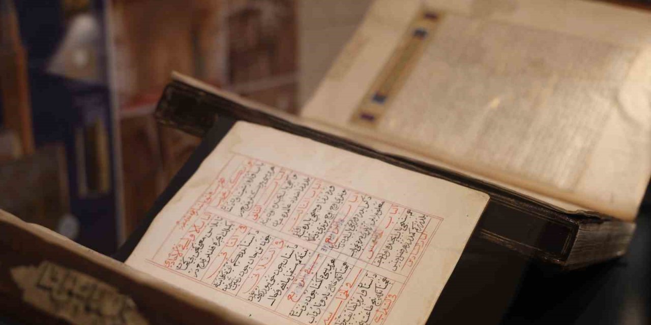 İlk kez İstanbul dışına çıkarılan yazma eserler, Ahilik Müzesi’nde sergileniyor