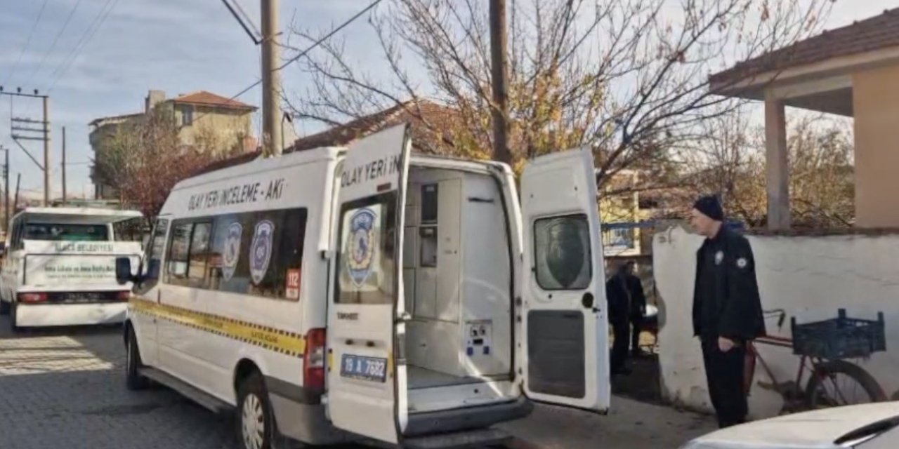 Haber alınamayan yaşlı adam evinde ölü bulundu