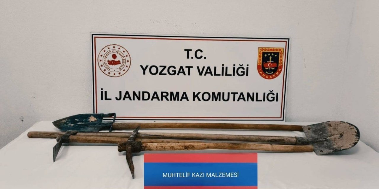 Kaçak kazı yaparken suçüstü yakalandılar