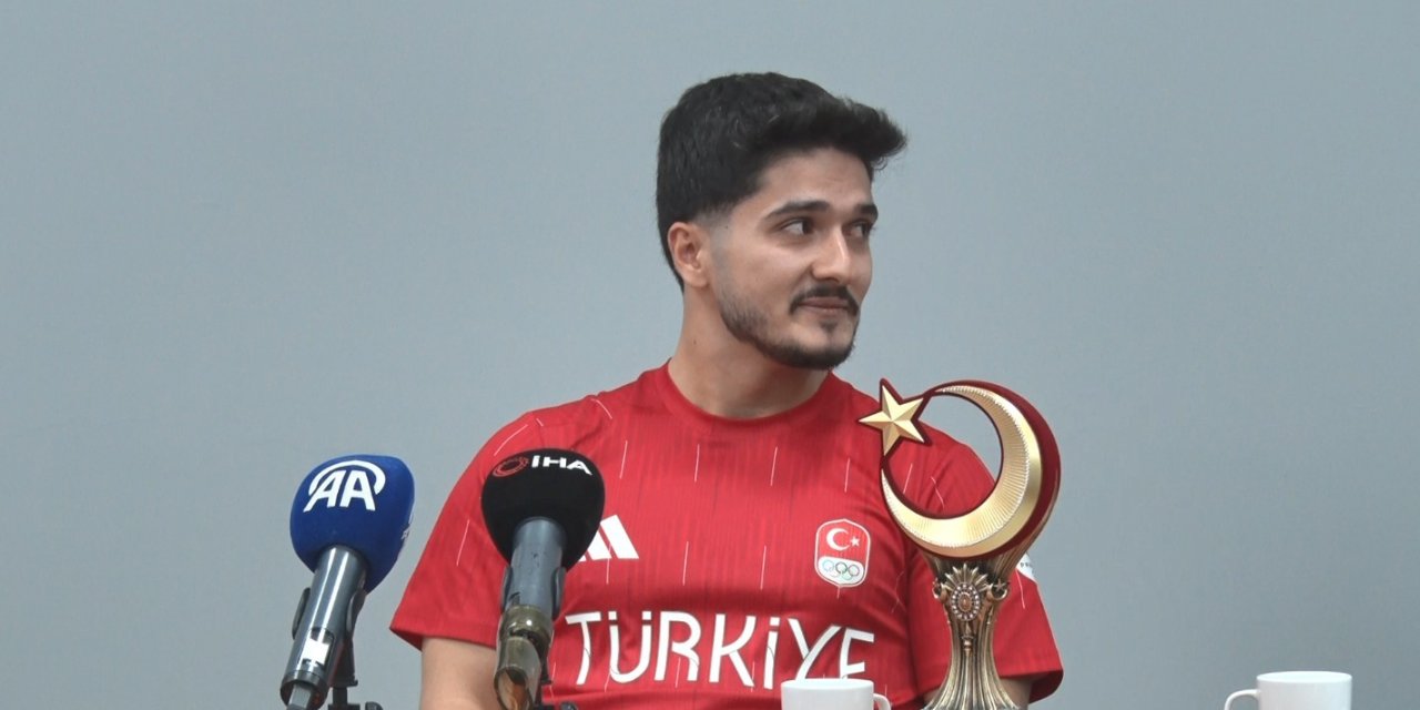 Dünya şampiyonu Muhammed Furkan Özbek’ten öğrencilere ilham veren buluşma