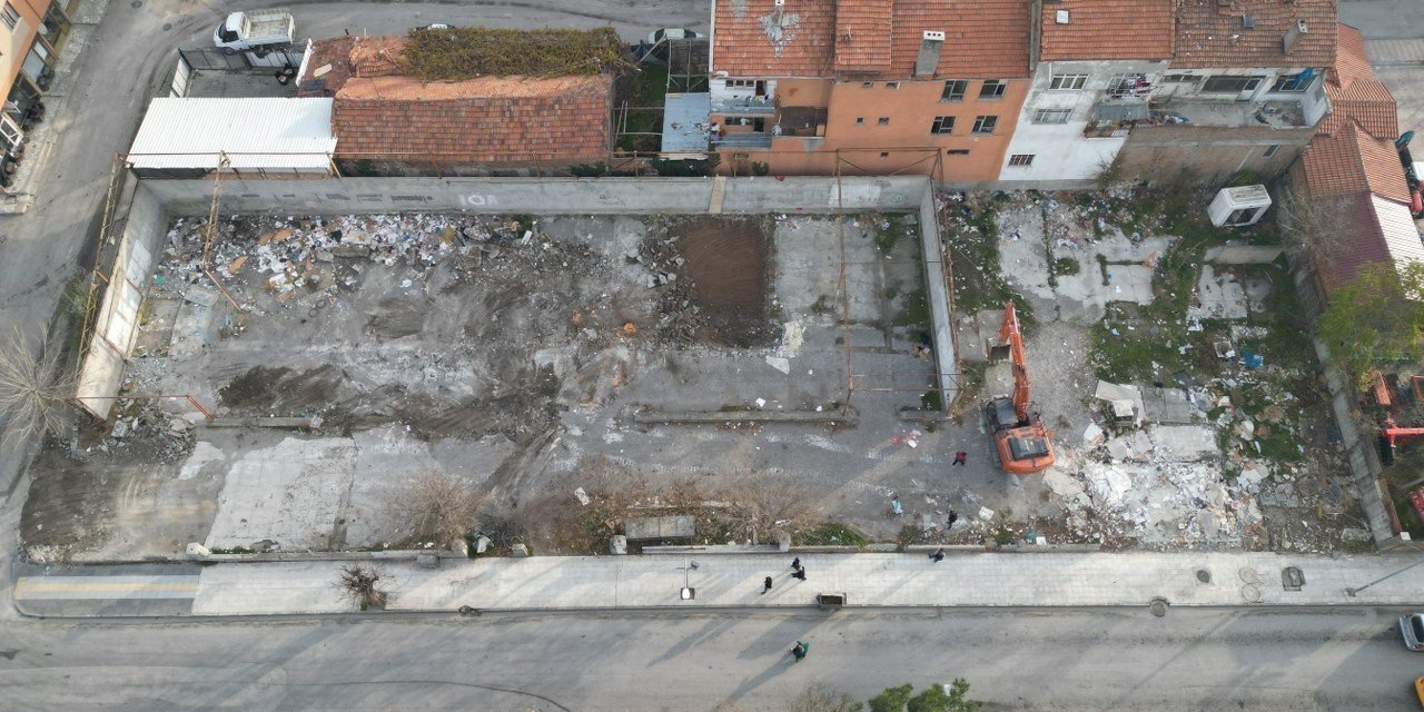 Çorum Belediyesi o alanı otoparka çeviriyor