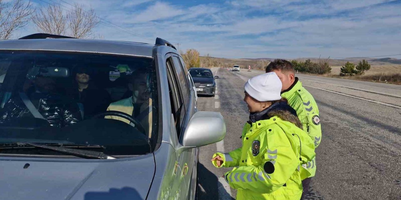 Özel öğrenciler polis üniforması ile denetim yaptı