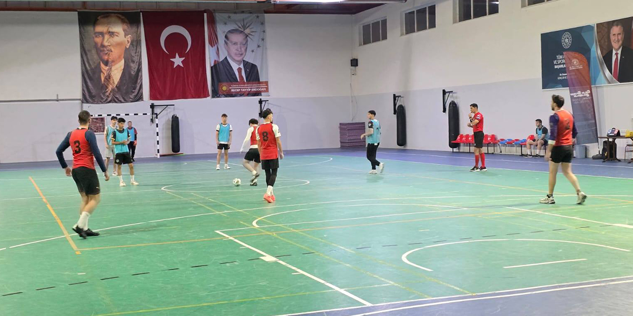 Futsal turnuvası heyecanla başladı