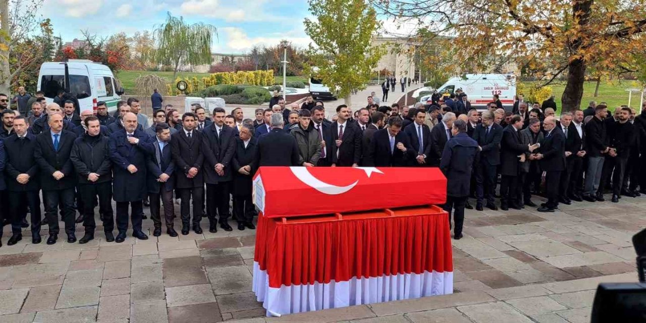 Vefat eden eski AK Parti Giresun Milletvekili Cemal Öztürk için TBMM’de tören düzenlendi