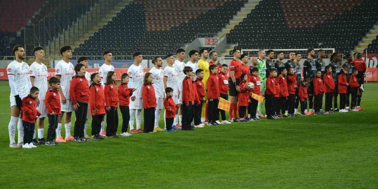Ziraat Türkiye Kupası: Çorum FK: 0 - Corendon Alanyaspor: 5