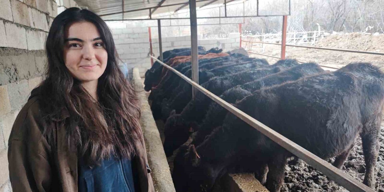 Atama beklerken hayvancılığa başladı