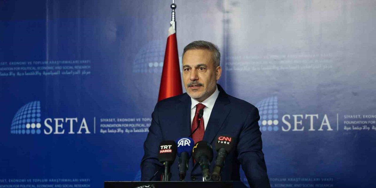 Dışişleri Bakanı Fidan: "Elinizdeki silahlı unsurlar Suriye yönetiminin emrine girmek zorundadır"