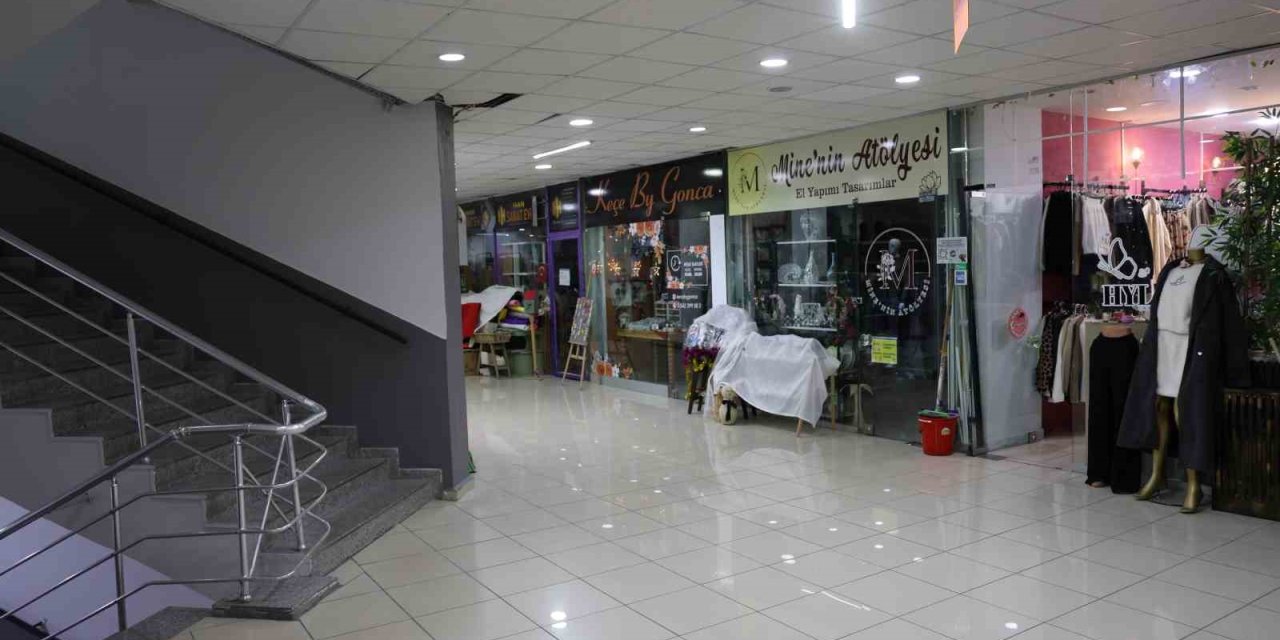 Kırşehir’de soğuk hava tarihi çarşıları sessizliğe bürüdü