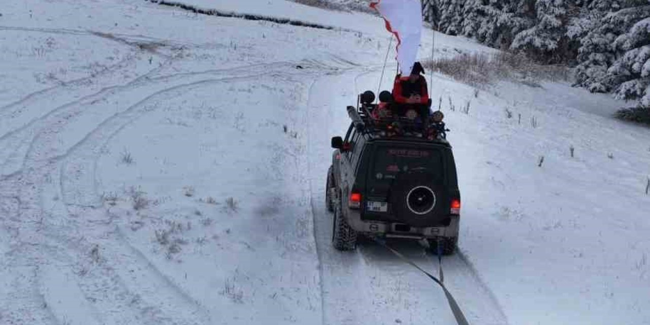 Karın tadını lastikle kayarak çıkardılar