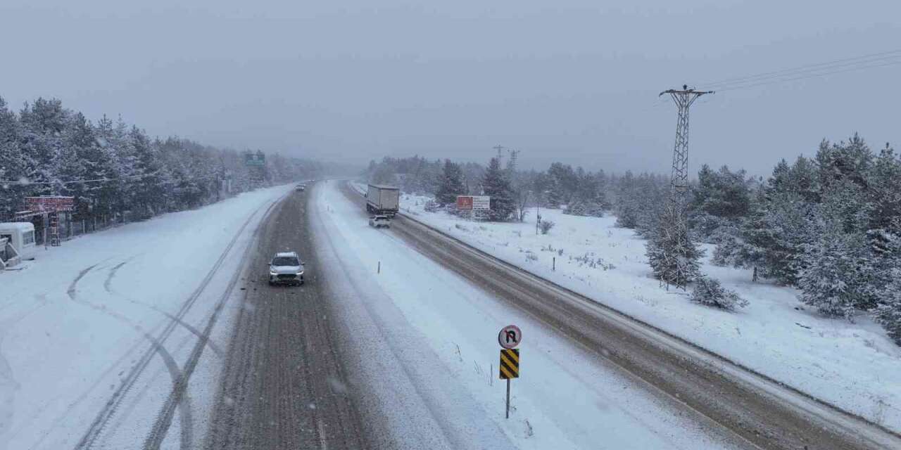 Kastamonu’nun yüksek kesimlerinde yoğun kar yağışı