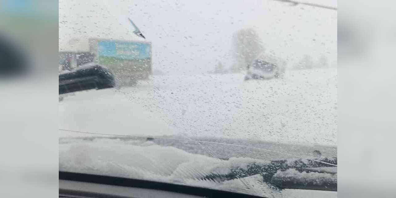 Kastamonu’da yoldan çıkan yolcu otobüsü kara saplandı