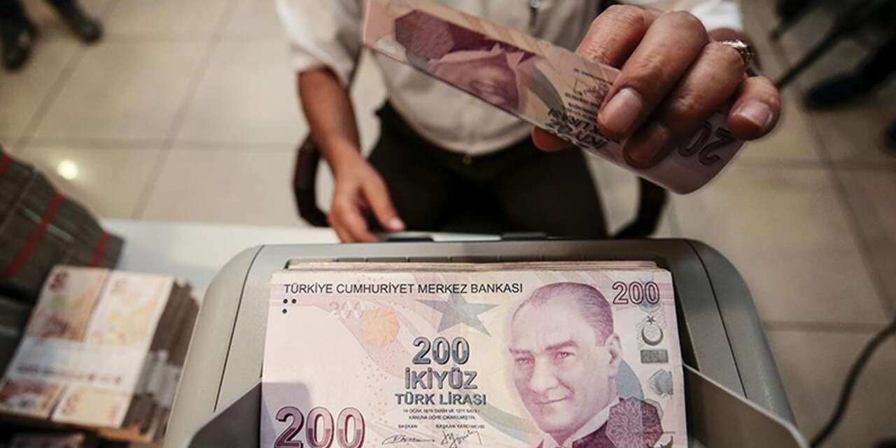 Zamlı maaşlar cebe girmeden eridi! Etiketler fırladı