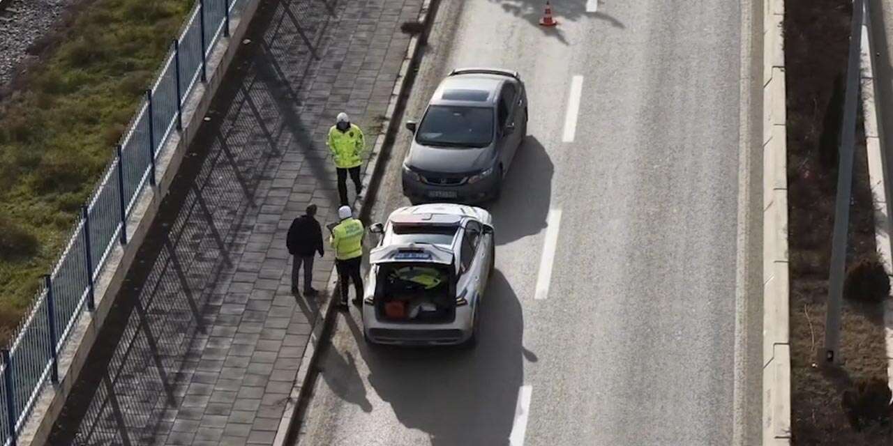 Denetimden kaçmak istersen drona yakalandı!