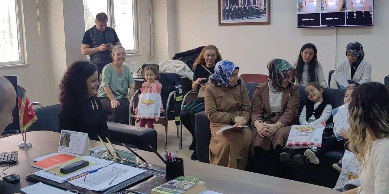 Uçak modundayım, ailemle oyundayım