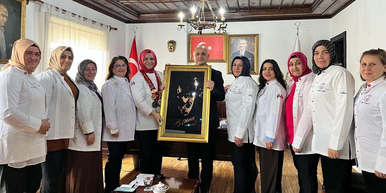 Kırıkkaleli aşçılar Restaurant Tatlıları ile madalya kazandı