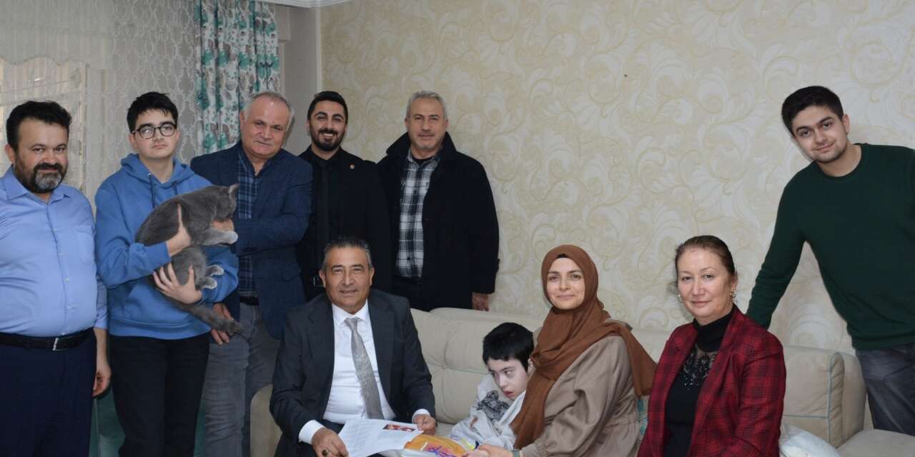 Kırıkkale’de özel öğrencilere özel karne hediyesi