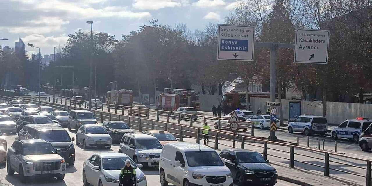 İçişleri Bakanlığı yerleşkesinde konteyner yangını