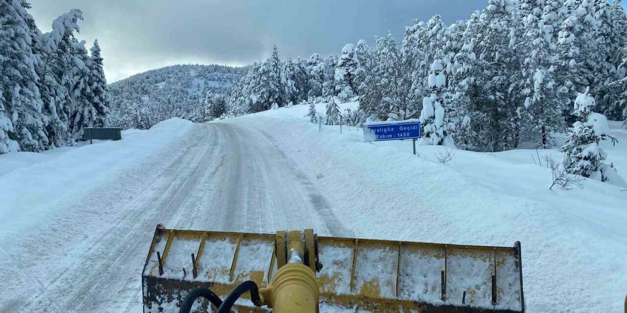 Kar sebebiyle 611 köye ulaşım sağlanamıyor