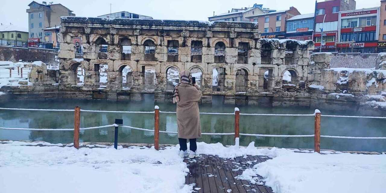 2 bin yıllık Roma hamamında masalsı görüntüler