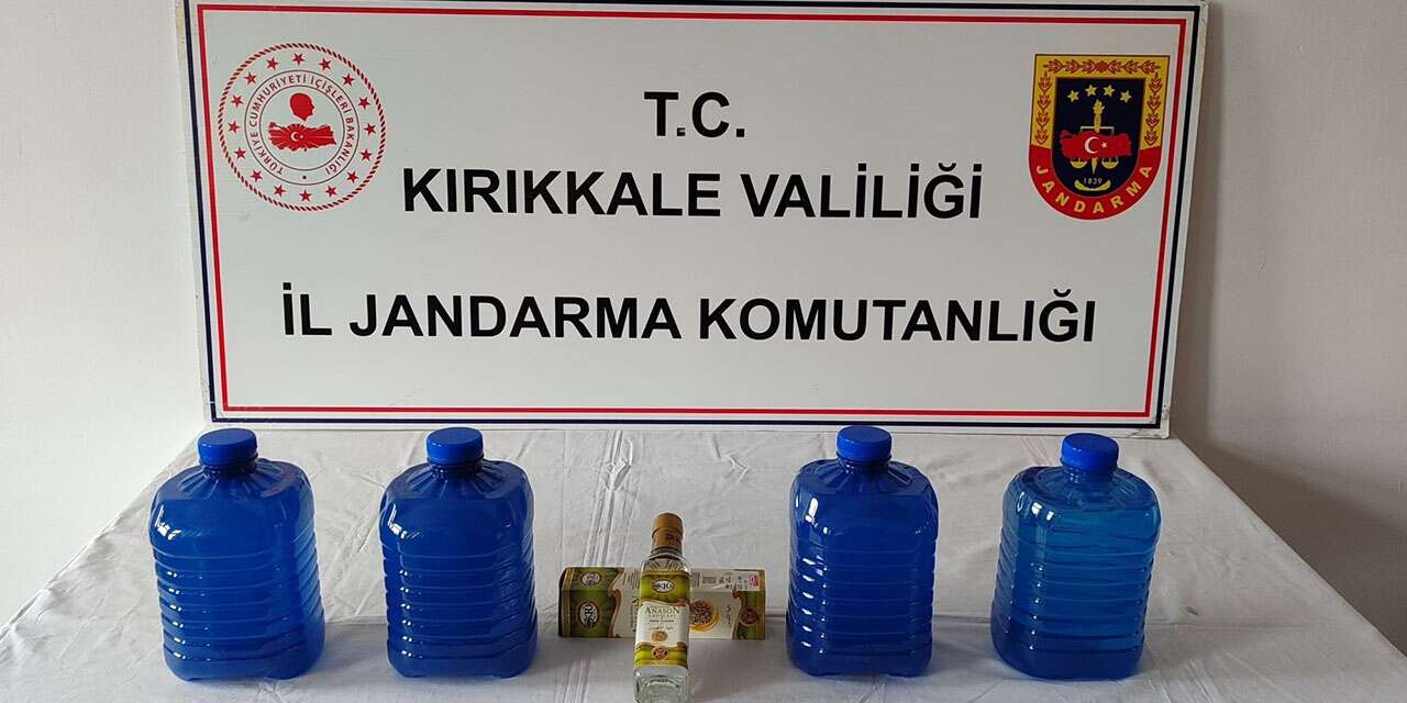 Kırıkkale'de kargo aracında etil alkol ele geçirildi