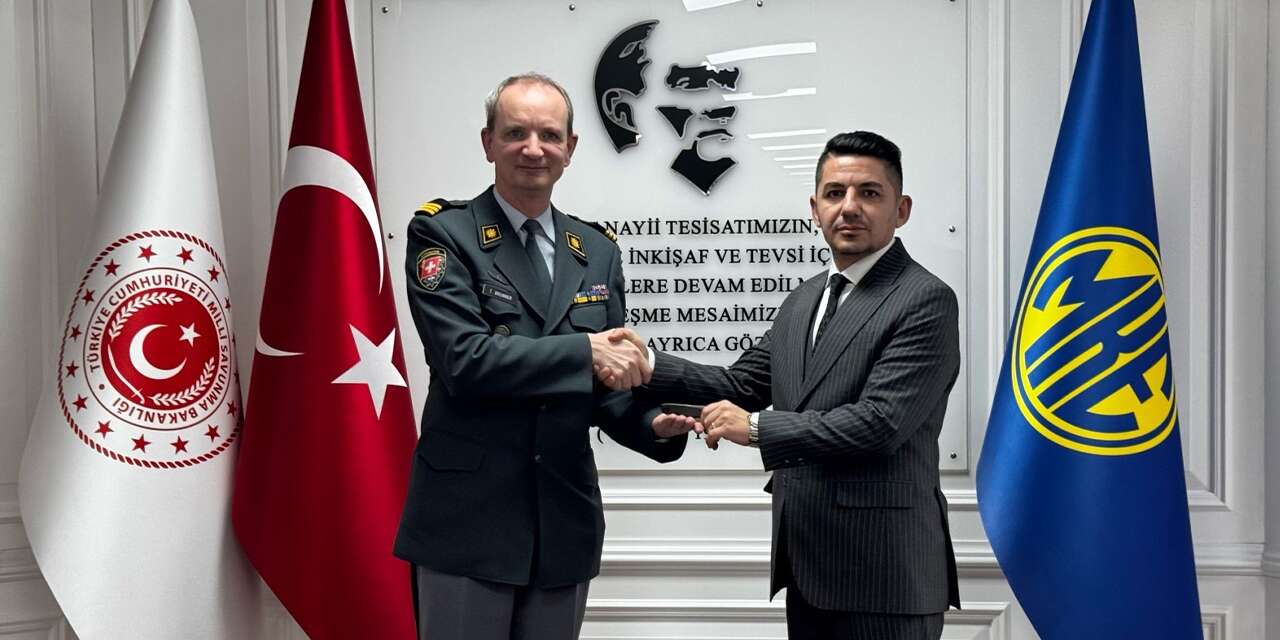 İsviçre askeri heyetin MKE’ye hayran kaldı