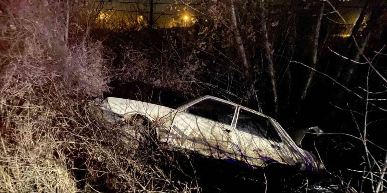Kastamonu’da otomobil ağaca çarptı: 1 yaralı