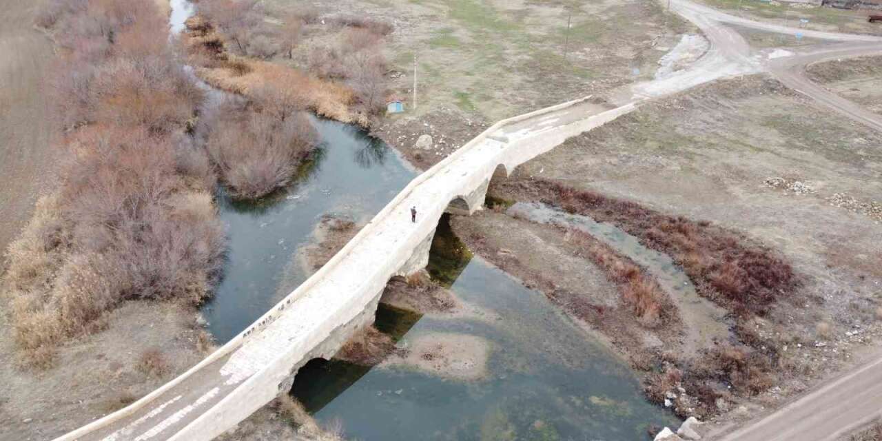Tuzla köprüsü, Selçuklu’dan günümüze hizmet vermeye devam ediyor