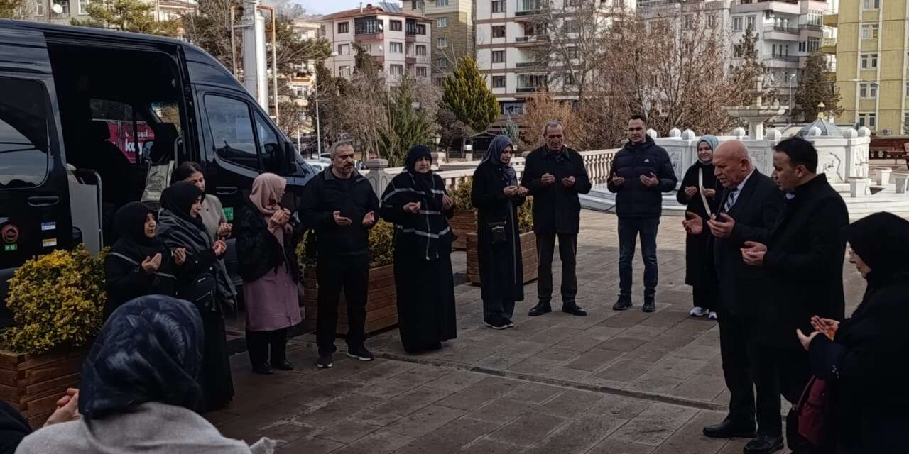 Kırıkkale’den Umreciler dualarla uğurlandı