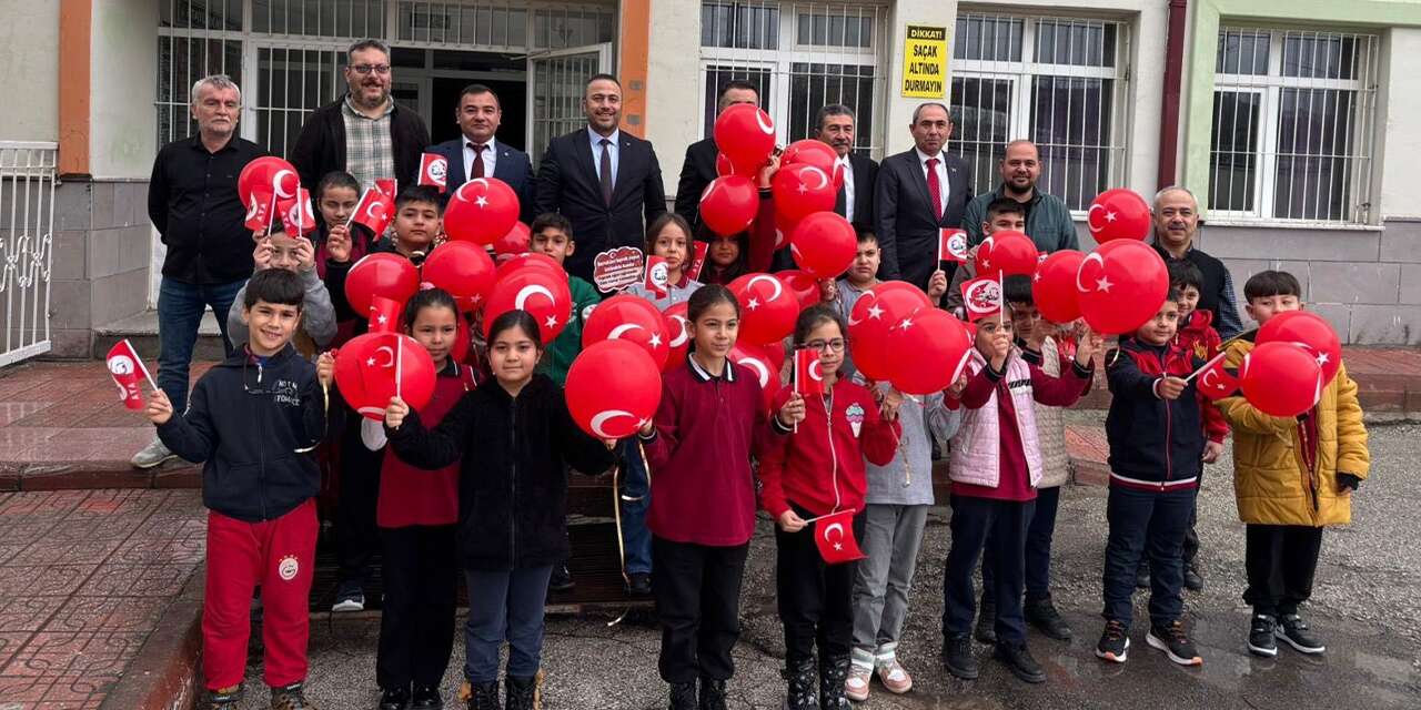 MHP’den Bayrak Haftası’nda anlamlı ziyaret