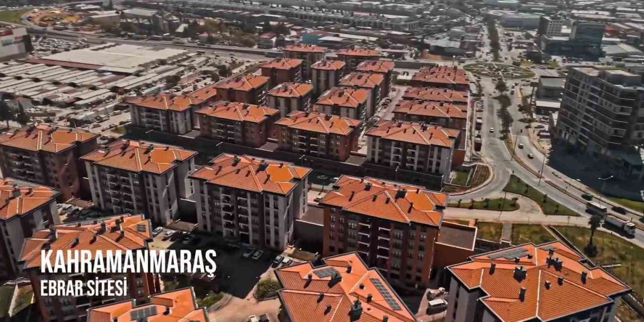 Bakan Kurum: "Gün ağardı, yaraları sardık, biz yine küllerimizden dipdiri ayağa kalktık"