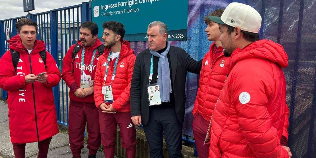 Bakan Bak, İtalya’da milli sporcuları ziyaret etti