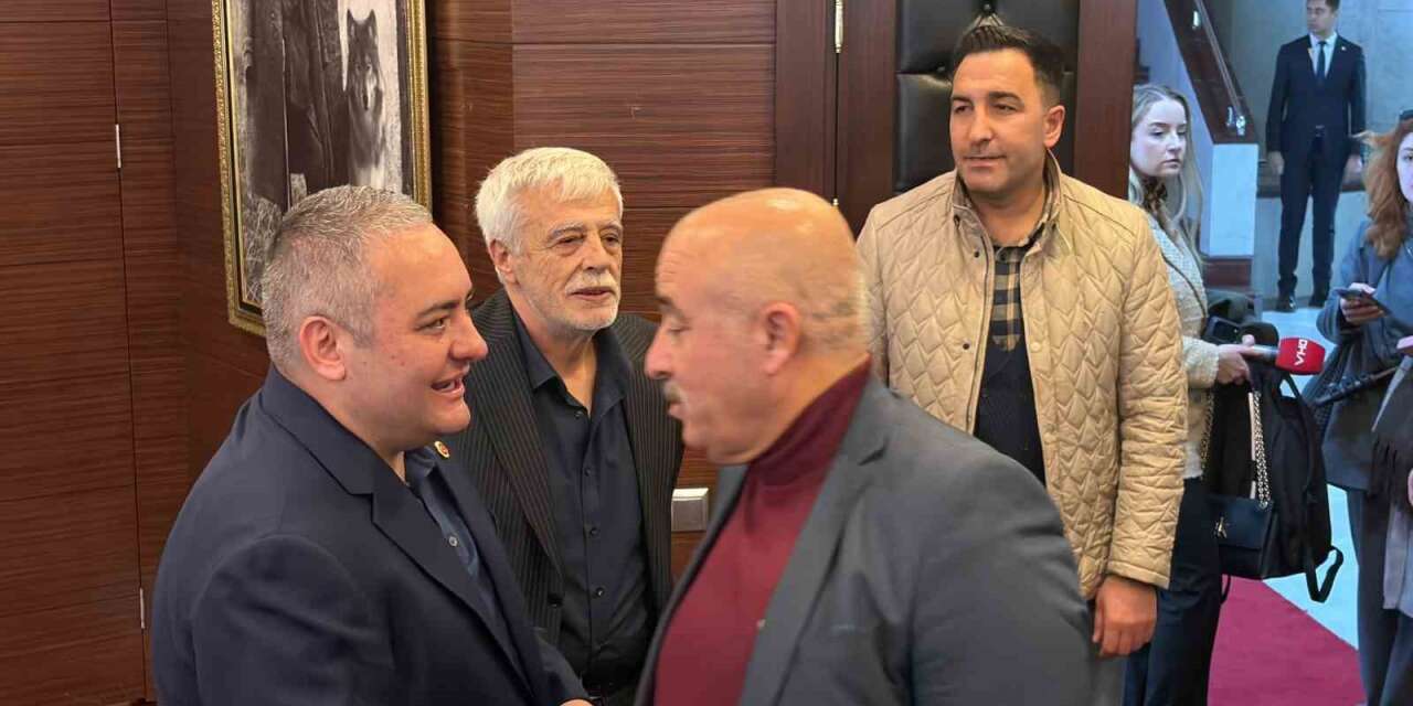 Özarslan: "(Özgür Özel hakkında) Bu sabah itibarıyla savcılığa suç duyurusunda bulundum"