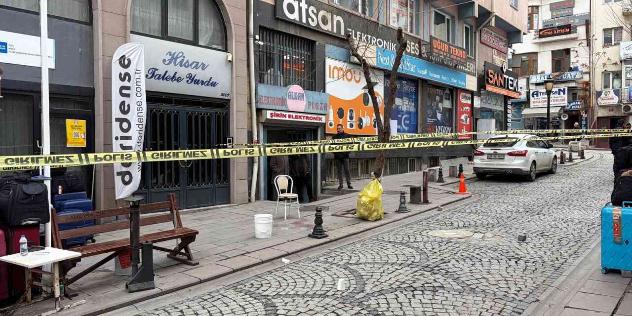 Esnafa silahlı saldırı: 2 yaralı