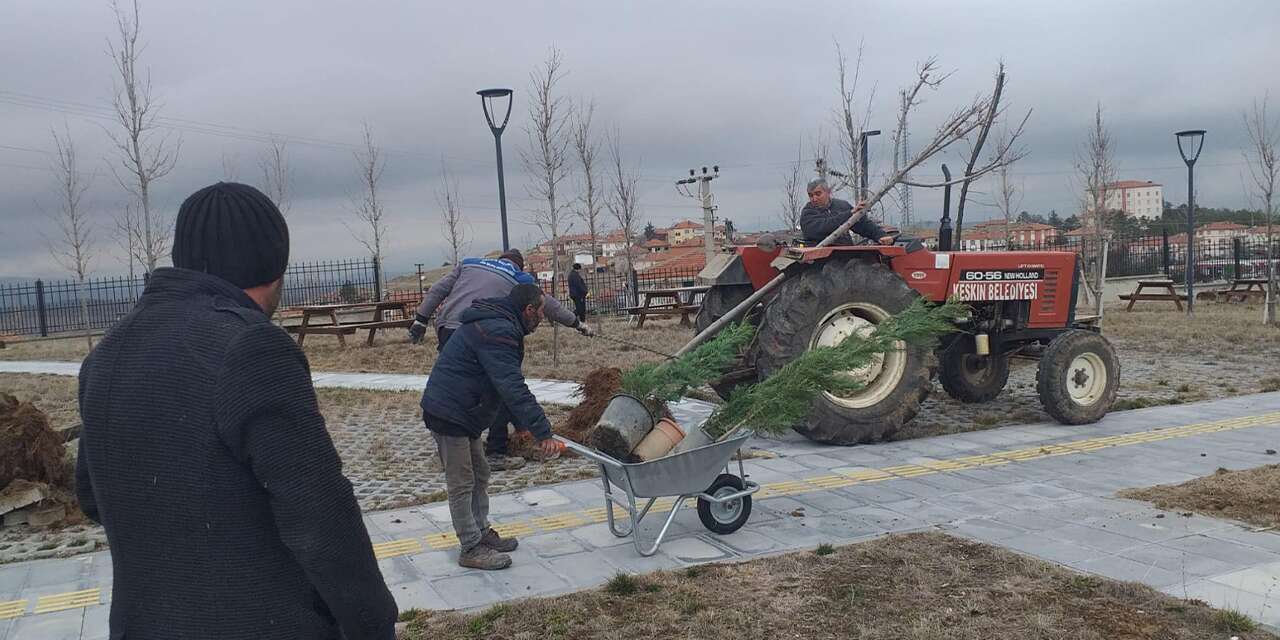 Keskin Belediyesi’nden yoğun mesai: Ekipler her yerde