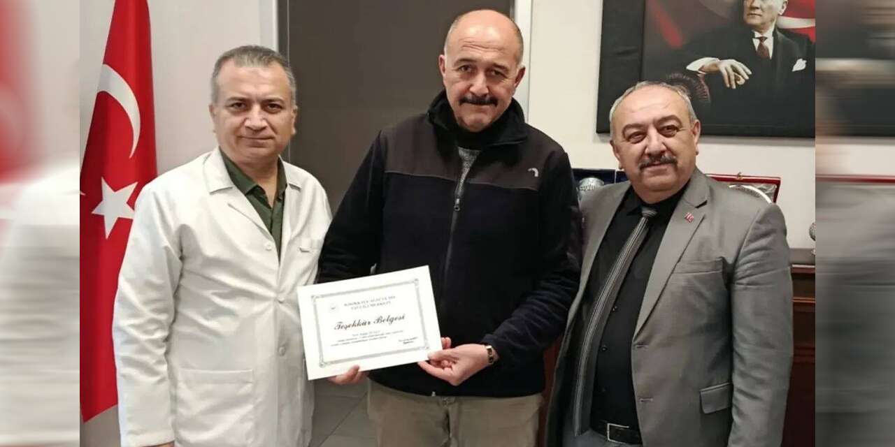 ADSM’de 25 yılını dolduran personele teşekkür belgesi