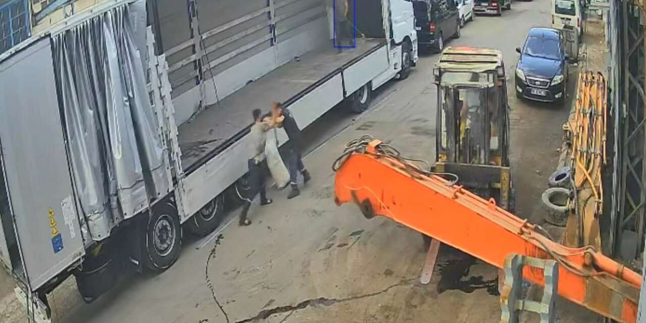 Ayağından vince asılan zihinsel engelli vatandaşın darp edildiği ortaya çıktı