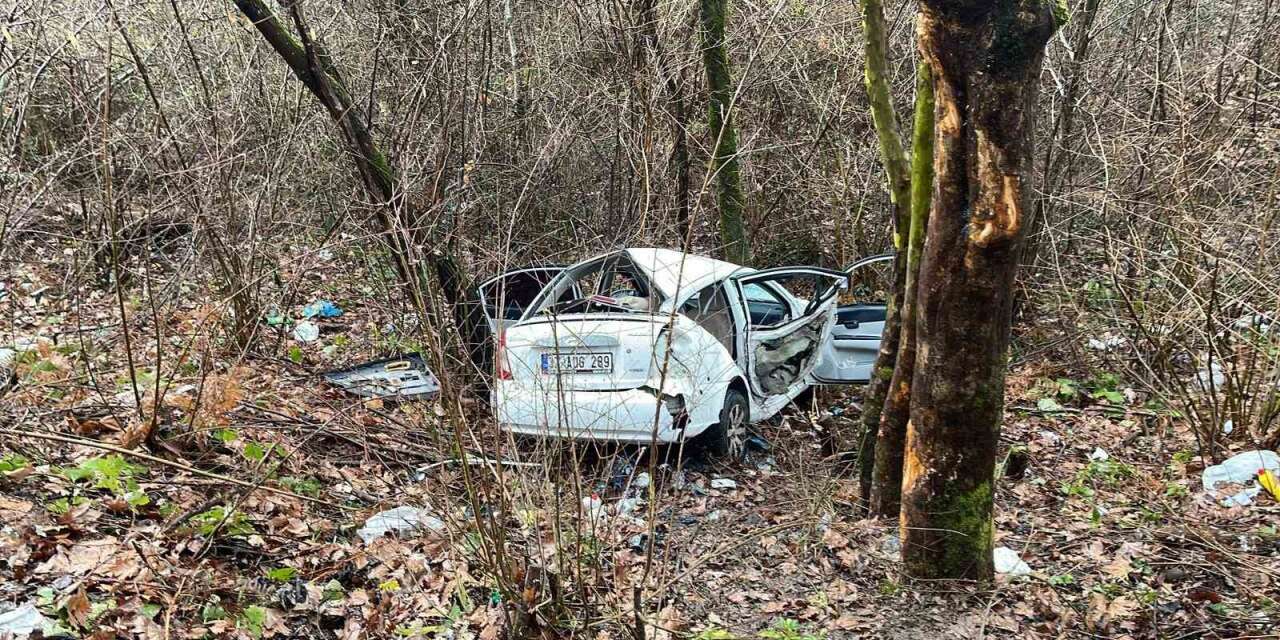Kastamonu’da şarampole yuvarlanan otomobildeki yolcu hayatını kaybetti