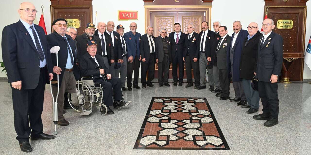 Vatanın kahraman bekçilerinden anlamlı ziyaret