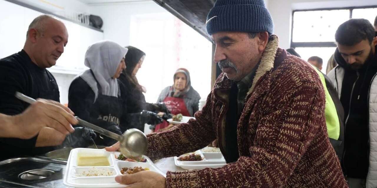 Bu köyde kimse evinde iftar yapmıyor! Evde iftar yapmak yasak