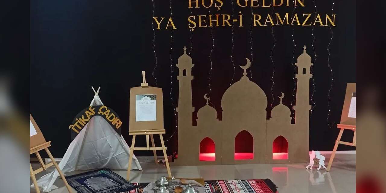 Davul ve mani geleneği lise öğrencileri tarafından yaşatılıyor